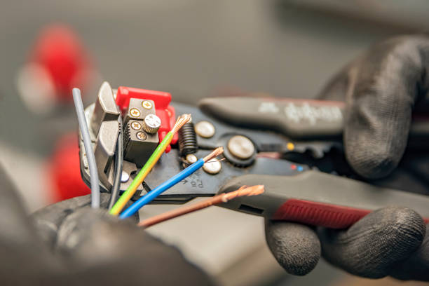 Best Electrical Contractors for Businesses  in Centerville, UT